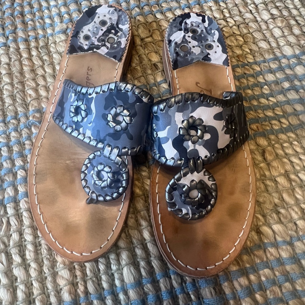 Jack Rogers Camo Sandals – Size 6M